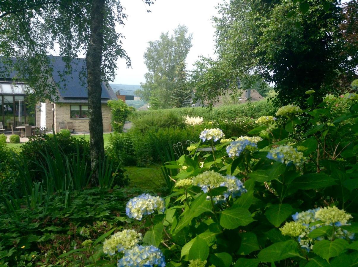 "Un Matin Au Jardin" Bed & Breakfast Francorchamps Exterior photo